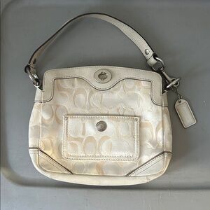 Coach 10141 Vintage Chelsea Shoulder Bag